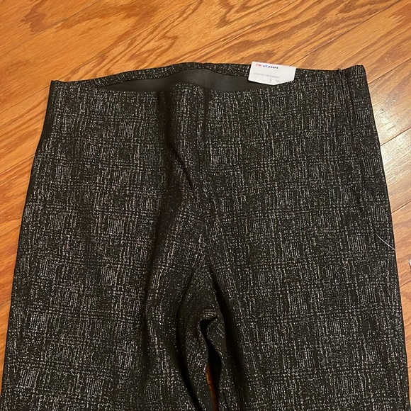 Old Navy Pixie Skinny Shimmery Pants - Picture 5 of 7